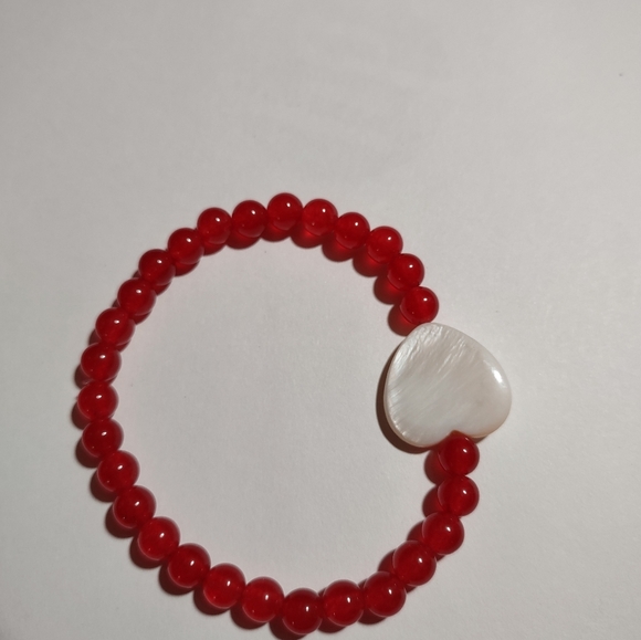 Beautiful Jade & Shell Bracelet - Picture 1 of 2